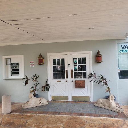 Conty'S Motel Naples Manor Exterior photo
